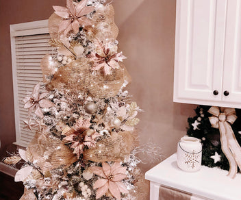 How To Decorate an Insta-Worthy Christmas Tree